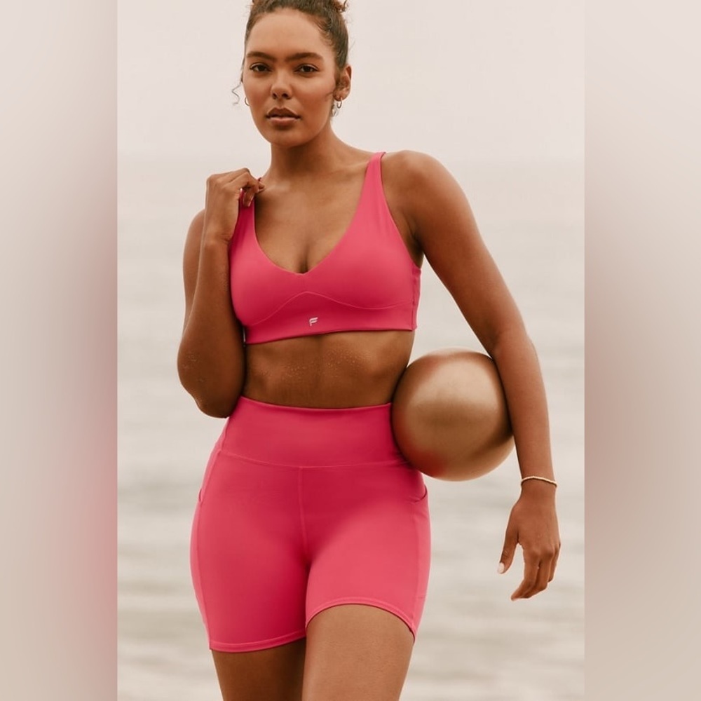 NWT Fabletics Pureluxe Longline Low Impact Bra Raspberry Fizz S G54